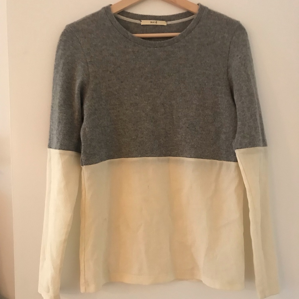 Rhie color block sweater